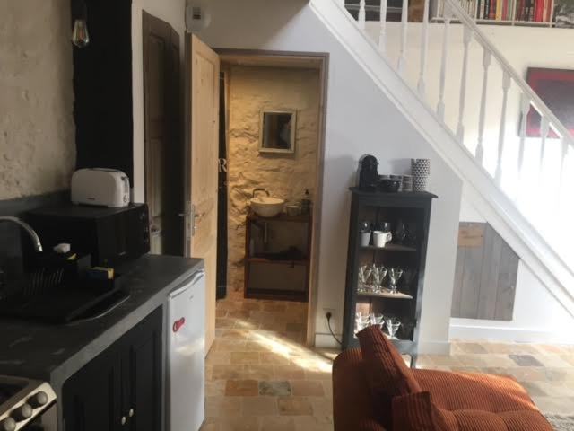 Charmante Maisonnette En Duplex Au Pied Du Chateau Holiday home *